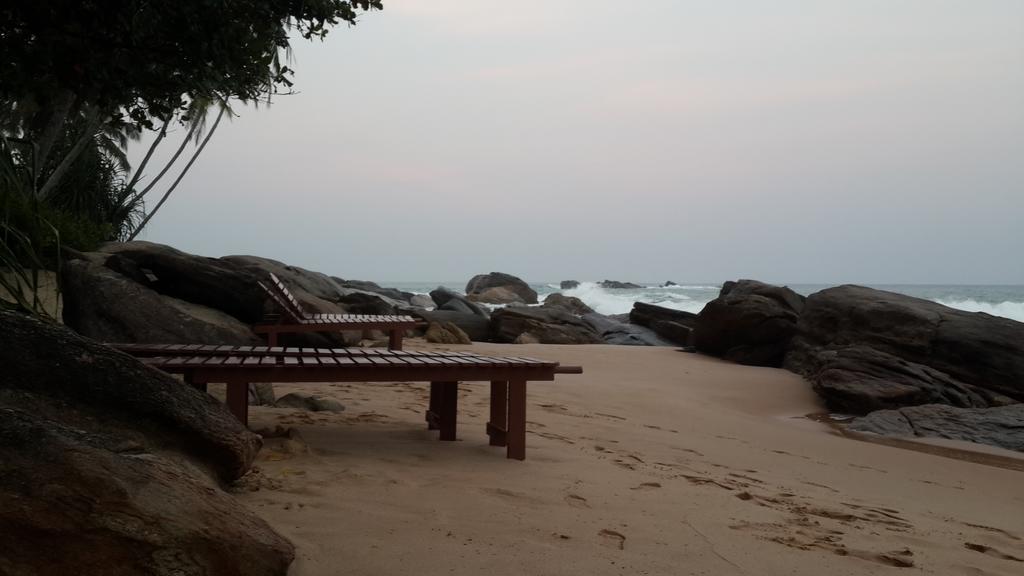 Golden Beach Rest 호텔 탕갈레 외부 사진